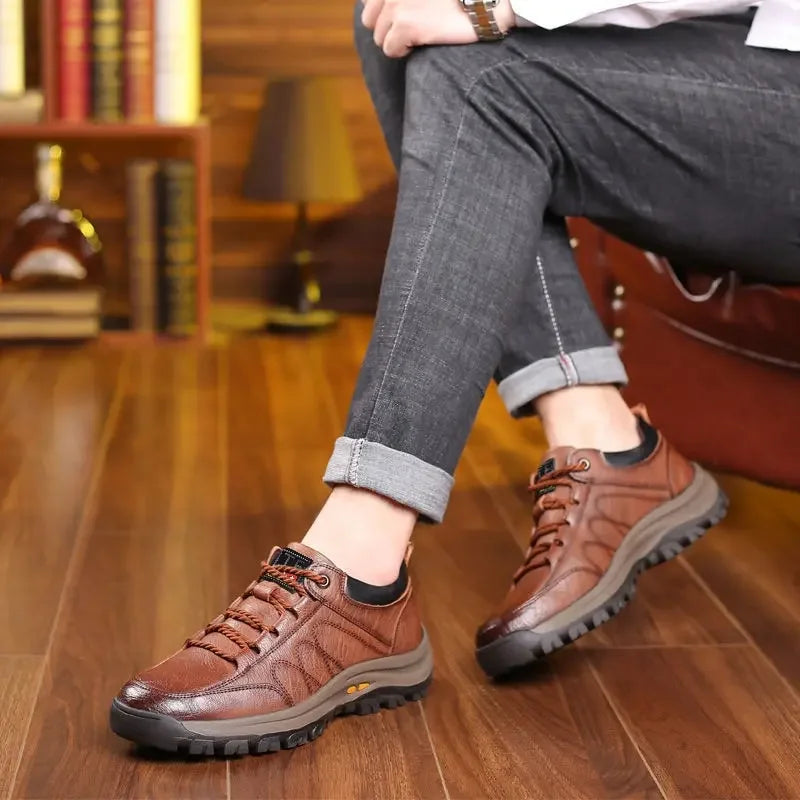 2024 Men Casual Slip on Formal Loafers Men Moccasins Italian Black Shoes Sneakers 2024 意大利款式男士休閒鞋