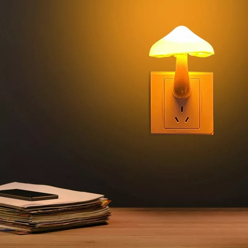 LED Night Lights Mushroom Shape Wall Lamps Automatic Sensor Socket Lamp Light-control Sensor Bedroom Decor Lighting EU US Plug LED蘑菇形自動感應小夜燈