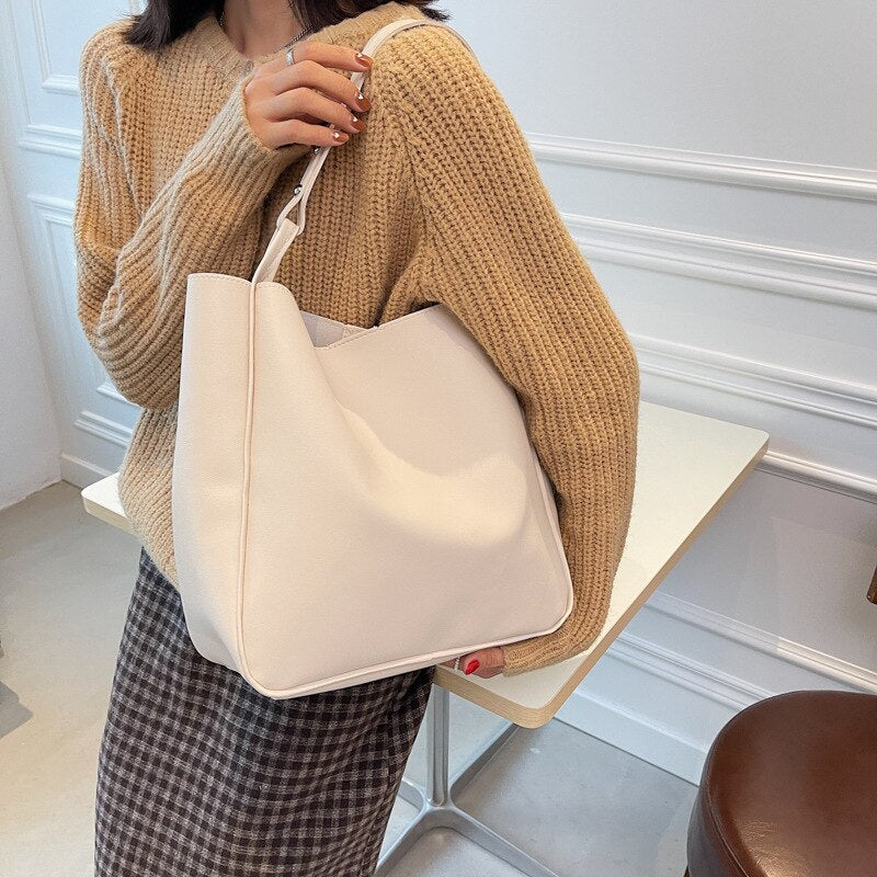 2023 New Women Handbags Famous Brand Shoulder Bags Shopping and Travel Bags Large Capacity Female's Bags Made of Leather 新款女士大容量皮革手提包