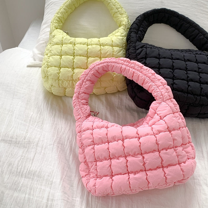 2023 New Summer Zipper Women's Bag Woman Quilted Plicated Handbags Luxury Nylon Light Hobos Purses Ins Ladies Small Cloud Bag 新款夏季拉鍊女裝小雲袋