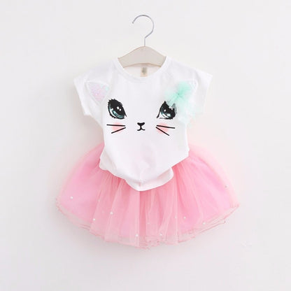 Summer Baby Girls Princess Dress 2pcs Set (Cute Cartoon Cat Print T-shirt Top+Mesh Tutu Skirt Toddler Kids Outfits Clothes) 夏季女嬰公主裙 2 件套裝（可愛卡通印花 T 恤 + 網眼芭蕾舞短裙兒童服裝）