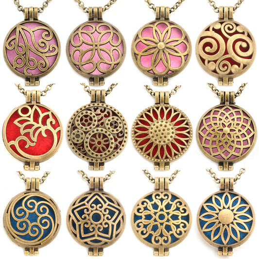 New Creative Style Aroma Flowers Necklace Retro Open Hollow Pendant Perfume Oil Diffuser Exquisite Locket Exquisite Gift Jewelry 精美復古香薰空心吊墜