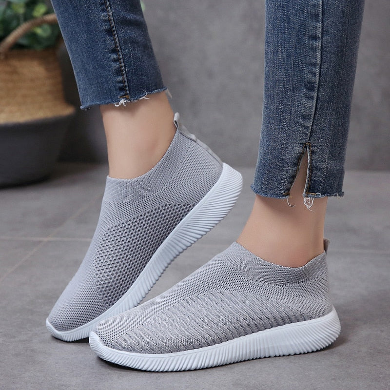 Breathable Mesh Sneakers Women Summer Slip on Soft Bottom Knit Flats Woman Non-slip Casual Sports Shoes Plus Size 43 loafers